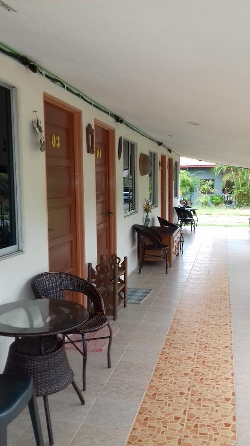 Mai Chenang Guesthouse Pantai Cenang  Exteriör bild